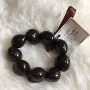 Polished Kukui Nuts Bracelet